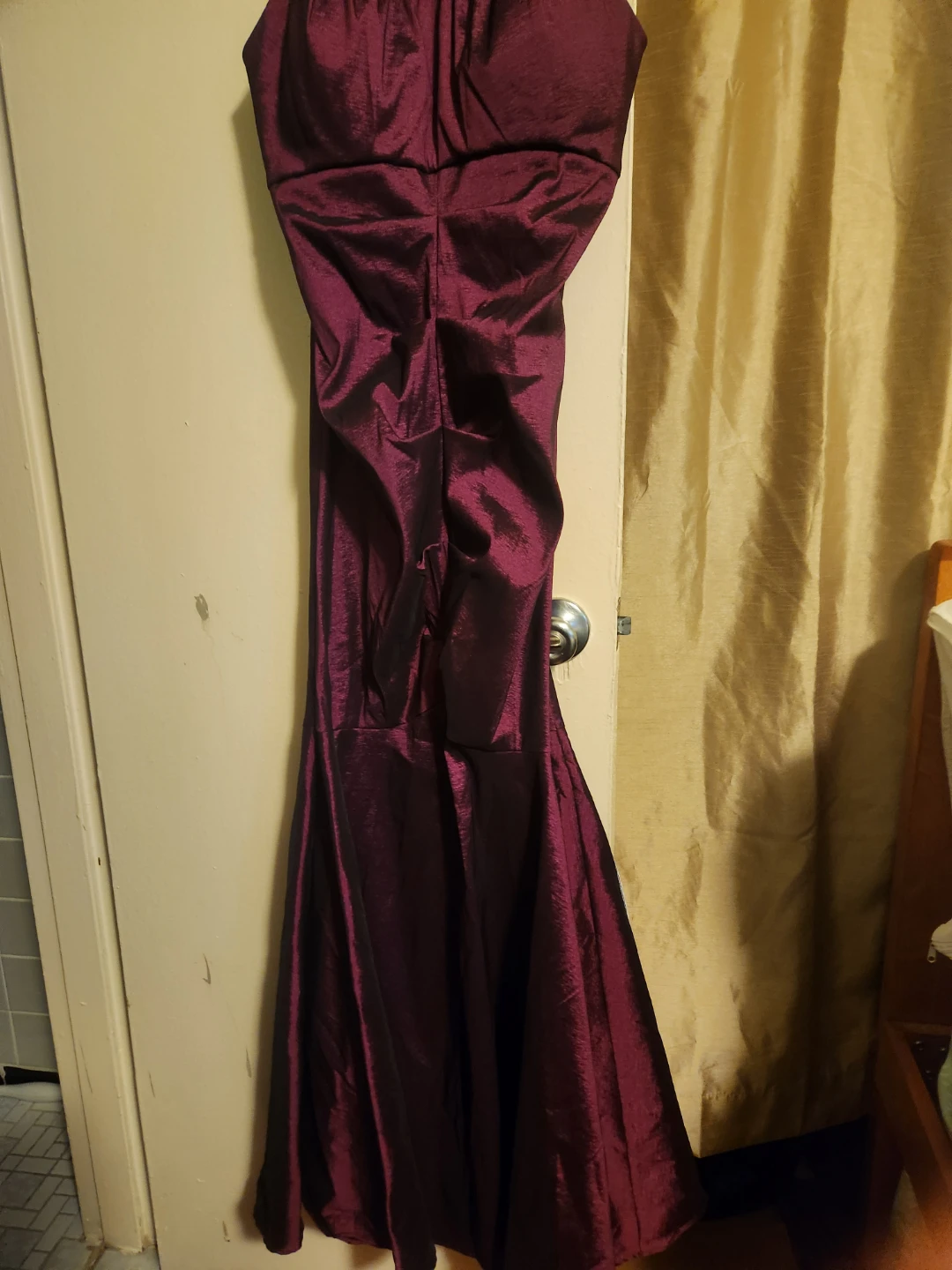 Mermaid Style Evening Gown - photo 2