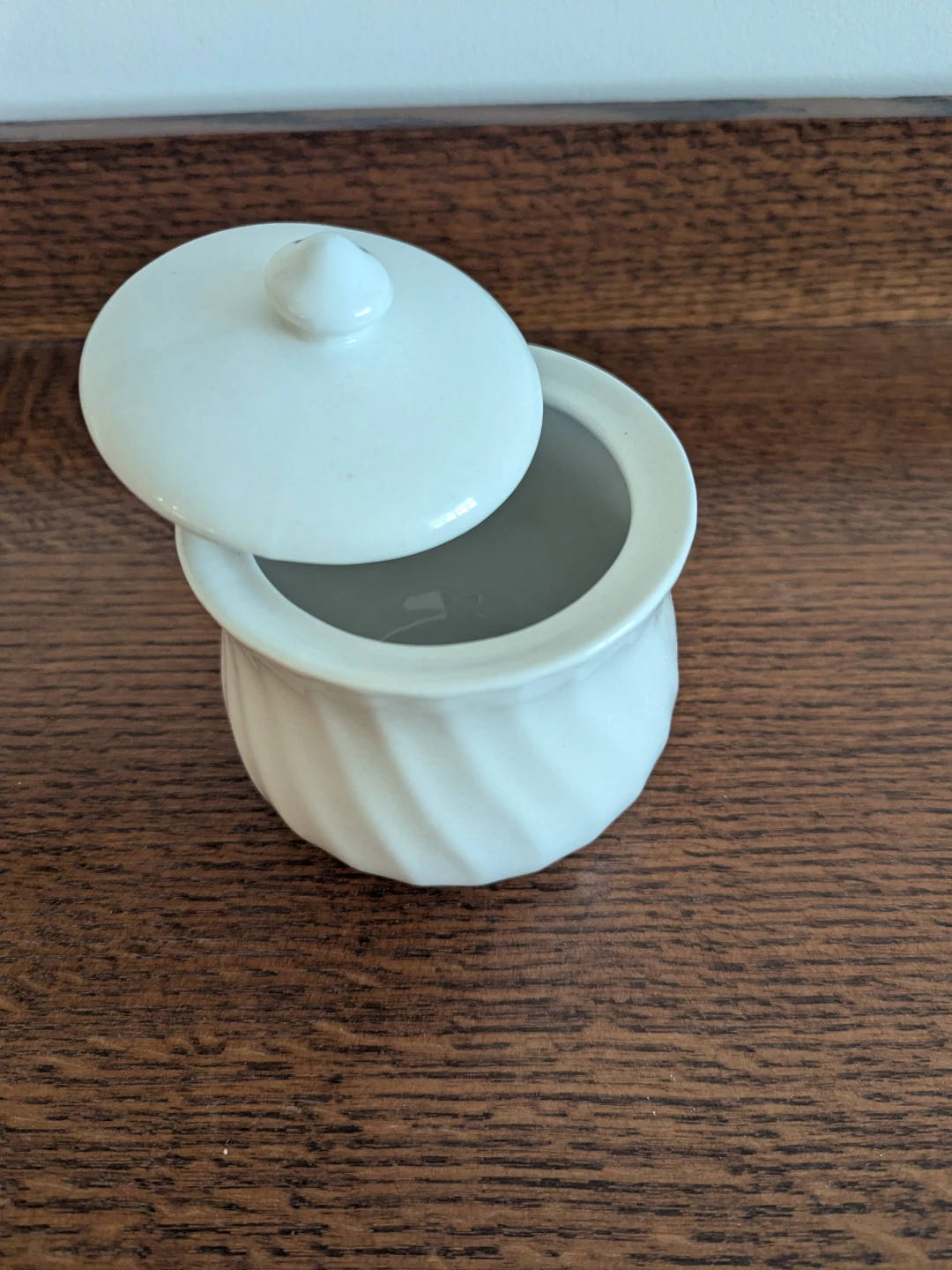 White Swirl Ceramic Sugar Bowl with Lid - photo 2