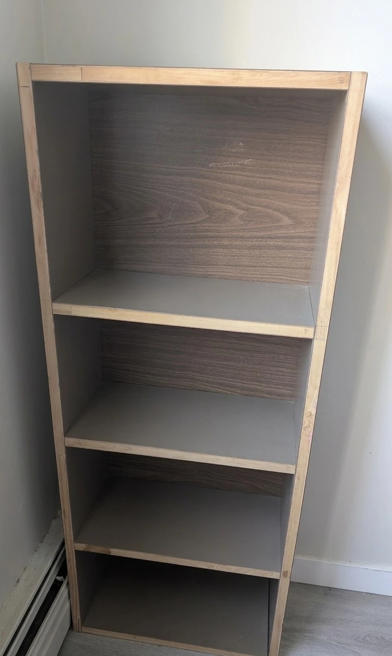 Four-shelf bookshelf