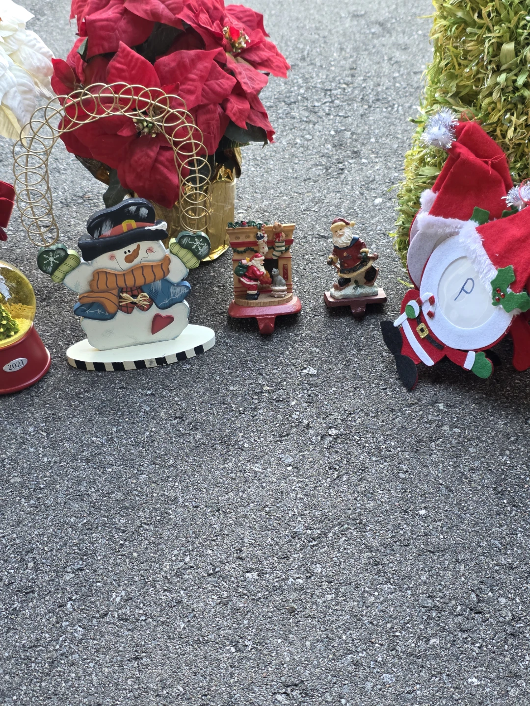 Assorted Christmas Decorations-Bundle Sale - photo 3