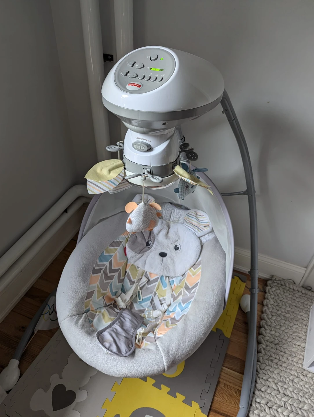 Read the description- Fisher-Price Baby Swing