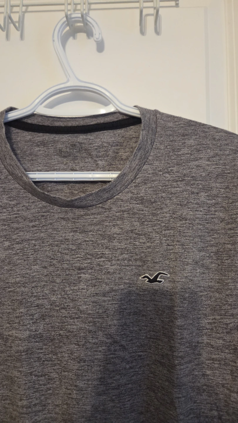 Hollister Heather Grey T-Shirt - photo 2
