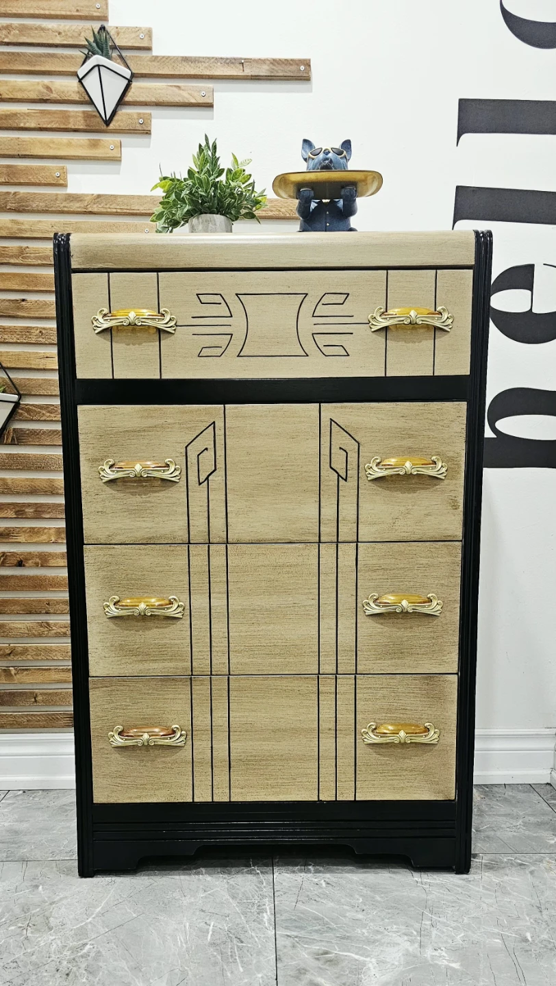 1930s Art Deco Waterfall Dresser