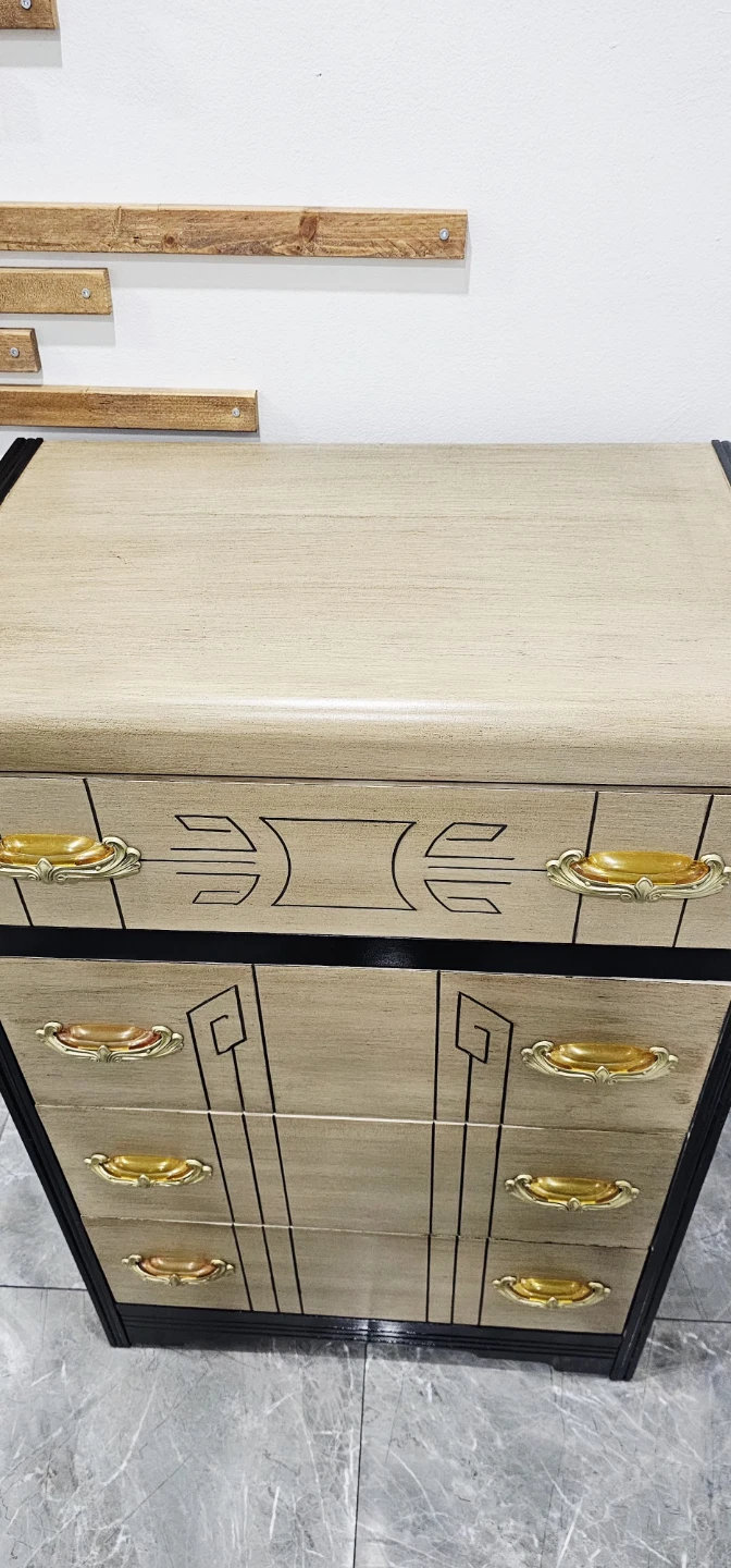 1930s Art Deco Waterfall Dresser - photo 2