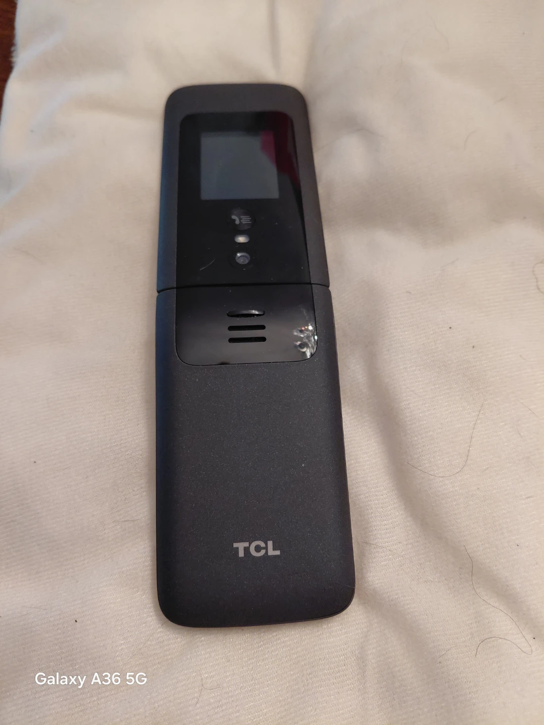 TCL FLIP 4 5G Cell Phone - photo 4