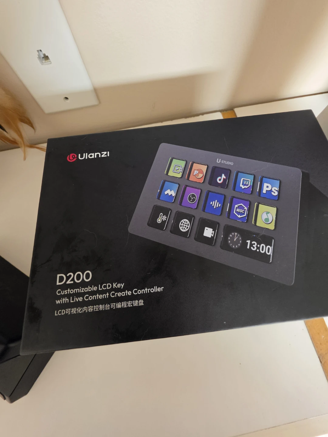 Ulanzi D200 Stream Deck Customizable LCD Key - photo 2