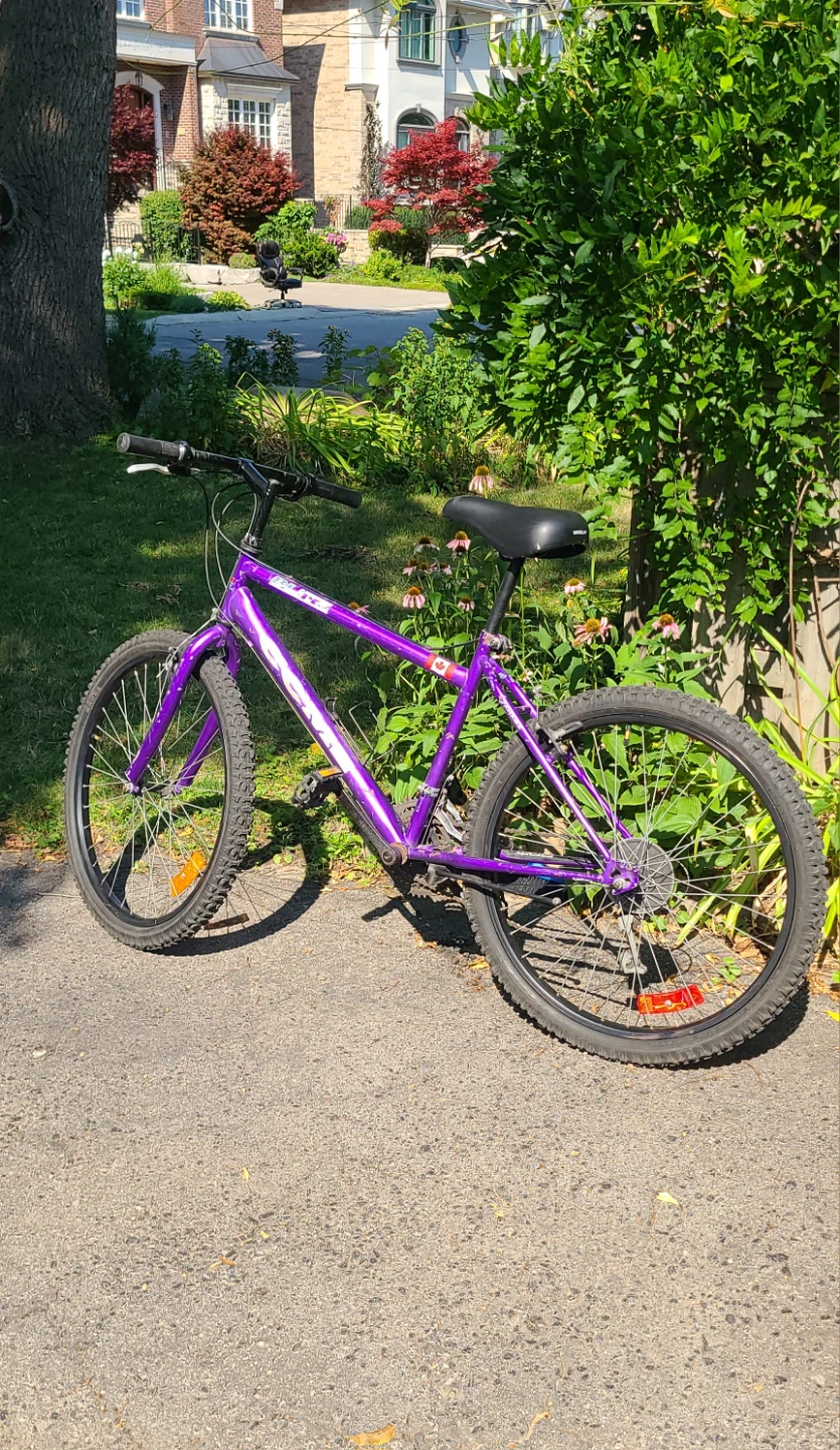Mountain Bike CCM Blitz Oversize Frame, 21 Speed Good Condition - photo 4