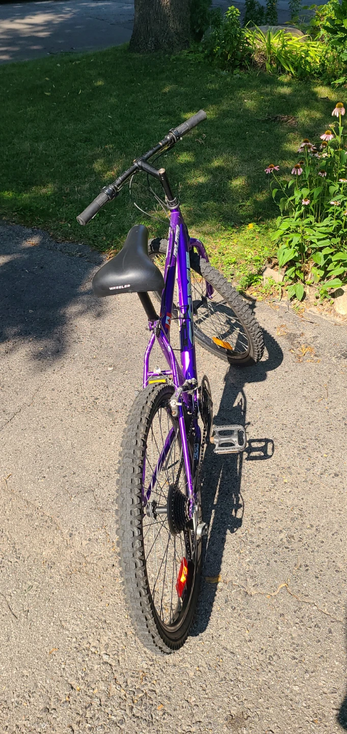 Mountain Bike CCM Blitz Oversize Frame, 21 Speed Good Condition - photo 5