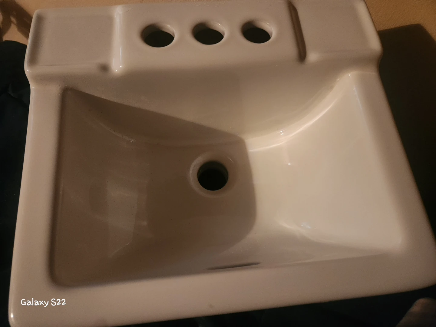 White Ceramic Bathroom Sink - photo 3