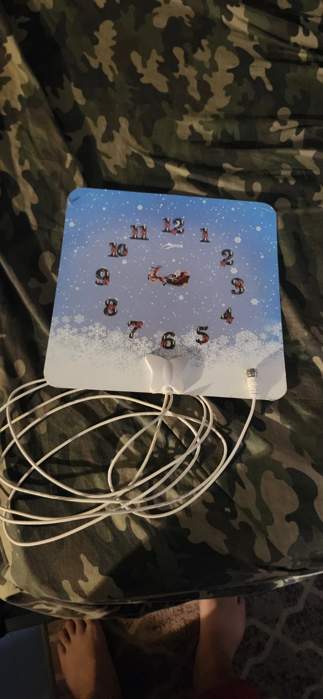 Christmas Themed Flat TV Antenna
