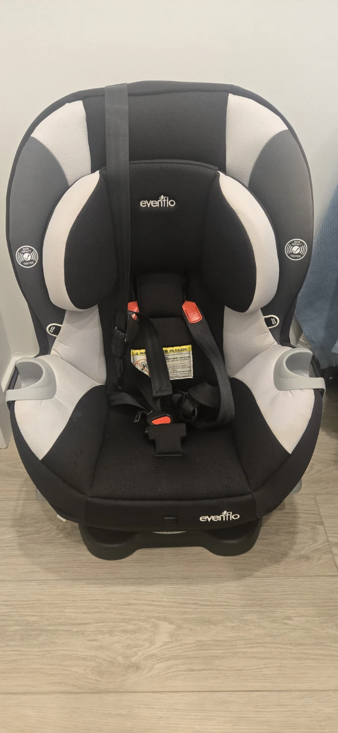 Evenflo Car Seat(triumph)