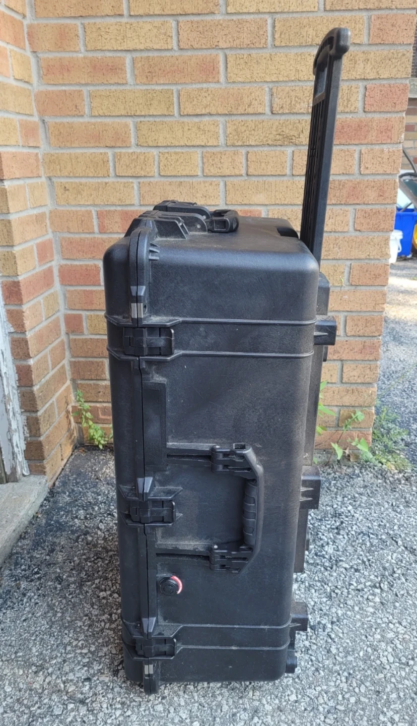 Pelican 1650 Case with Wheels - photo 2