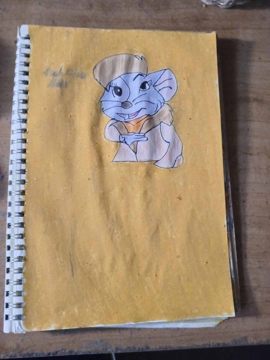 GOLDEN Yellow Background and Mouse Foreground Drawing - photo 3