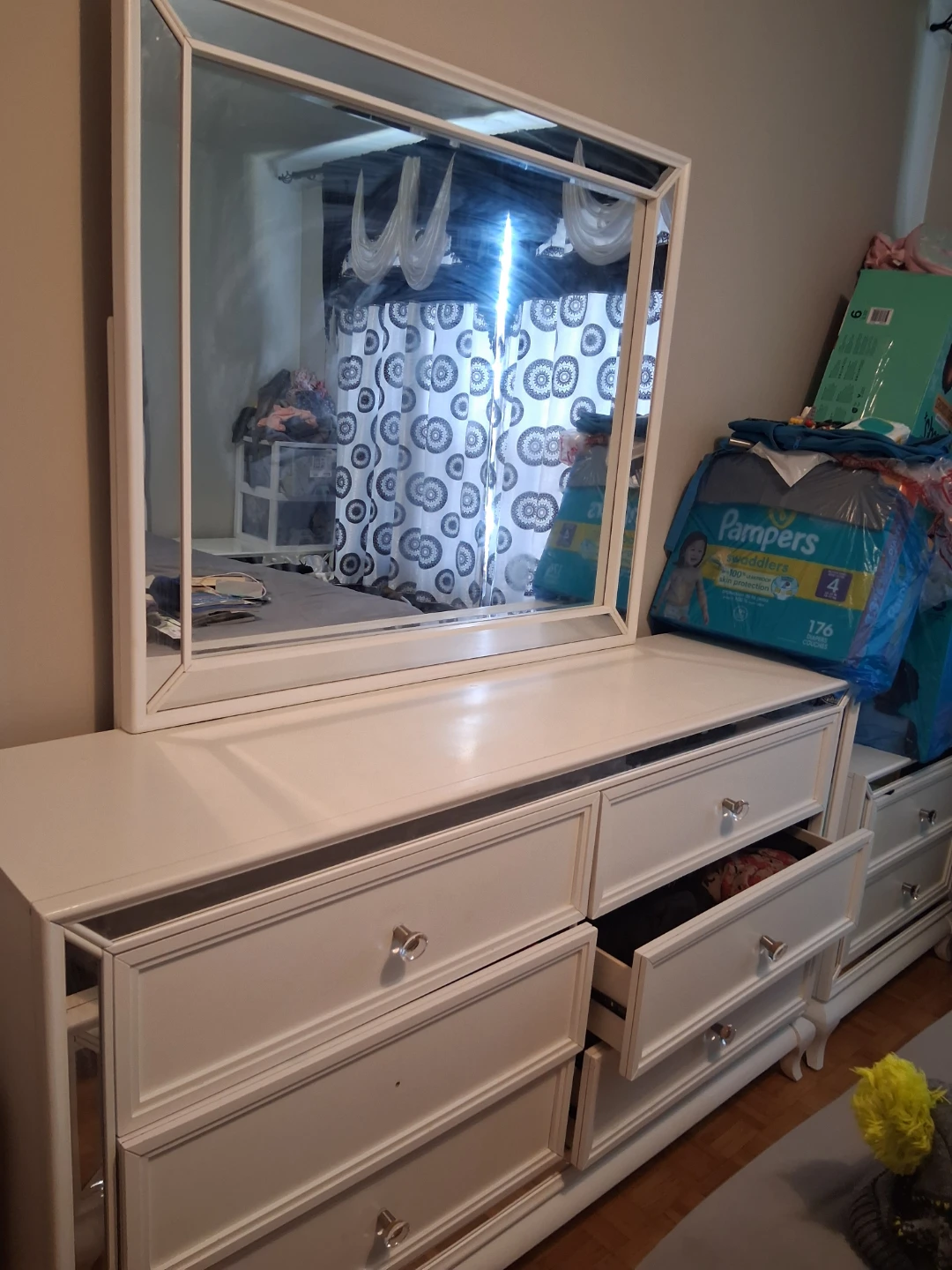 Bedroom set