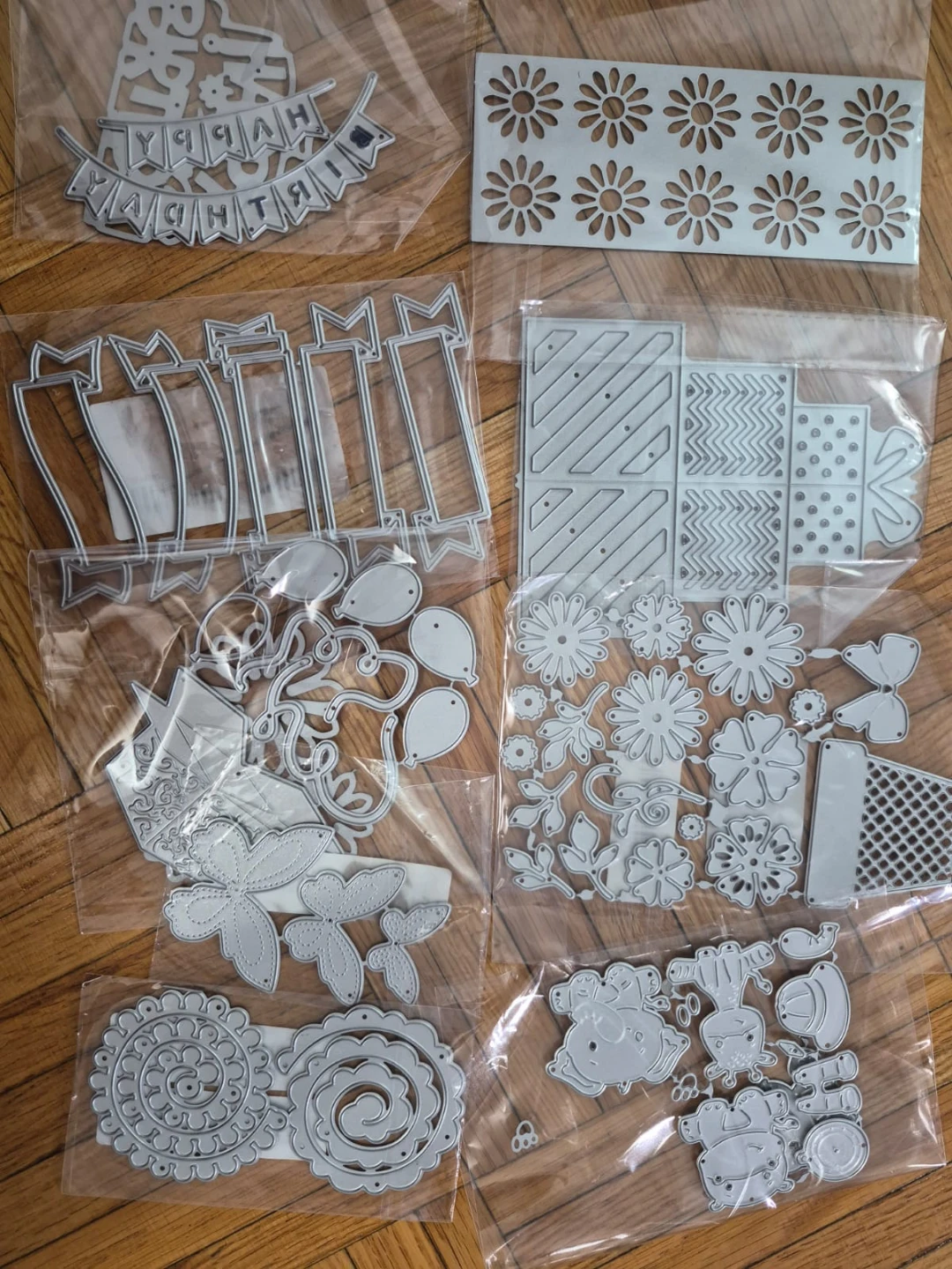 Manual Die Cutting Embossing Machine  with die cuts - photo 4