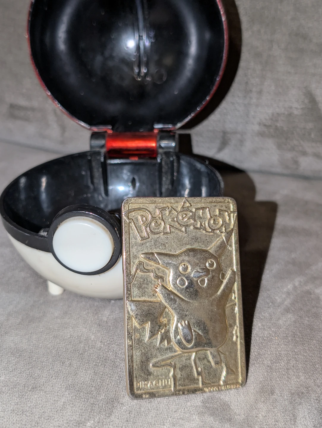 Vintage 1999 BK Pokémon Pikachu 23K Gold-Plated Card - photo 5