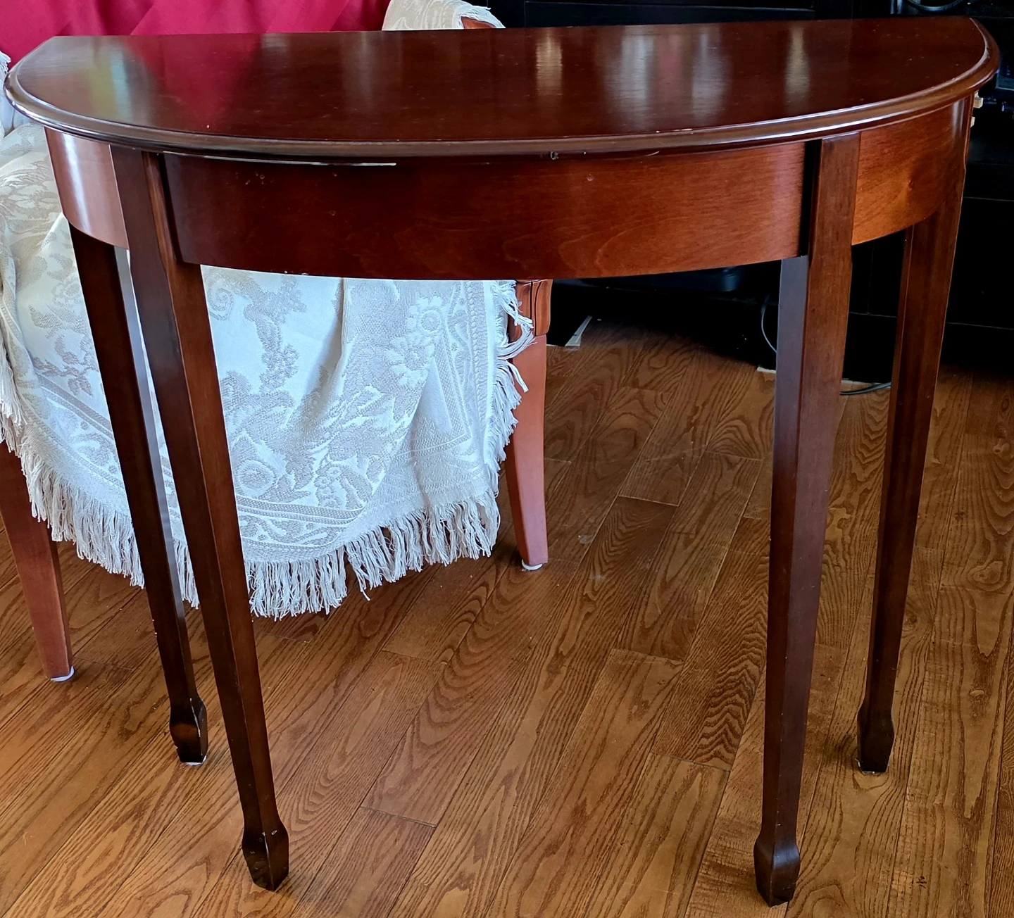 Demilune console table, EUC, Yes available in Millwoods.
