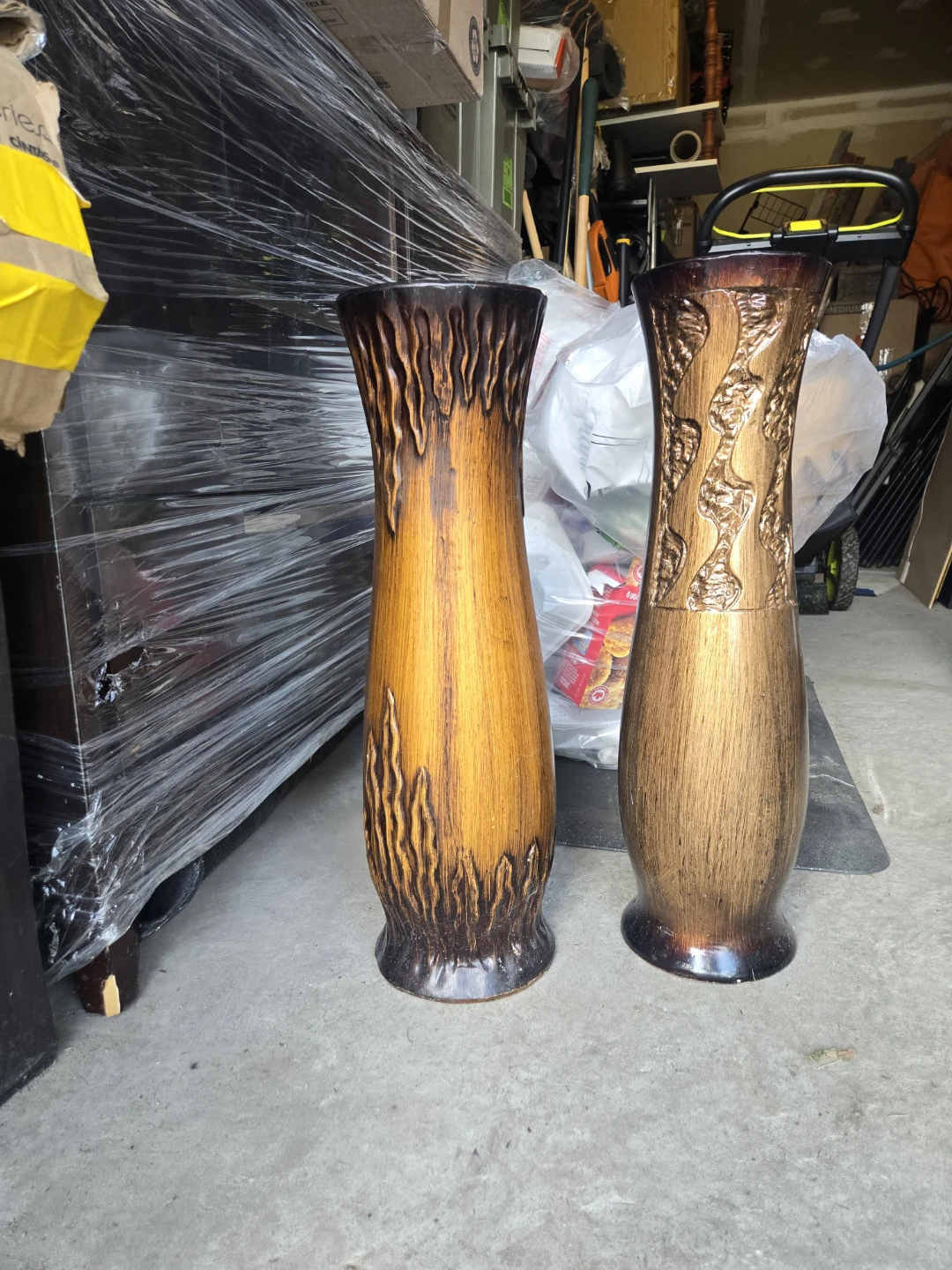 Pair of Elegant Vintage Floor Vases - Stunning Home Decor - photo 2