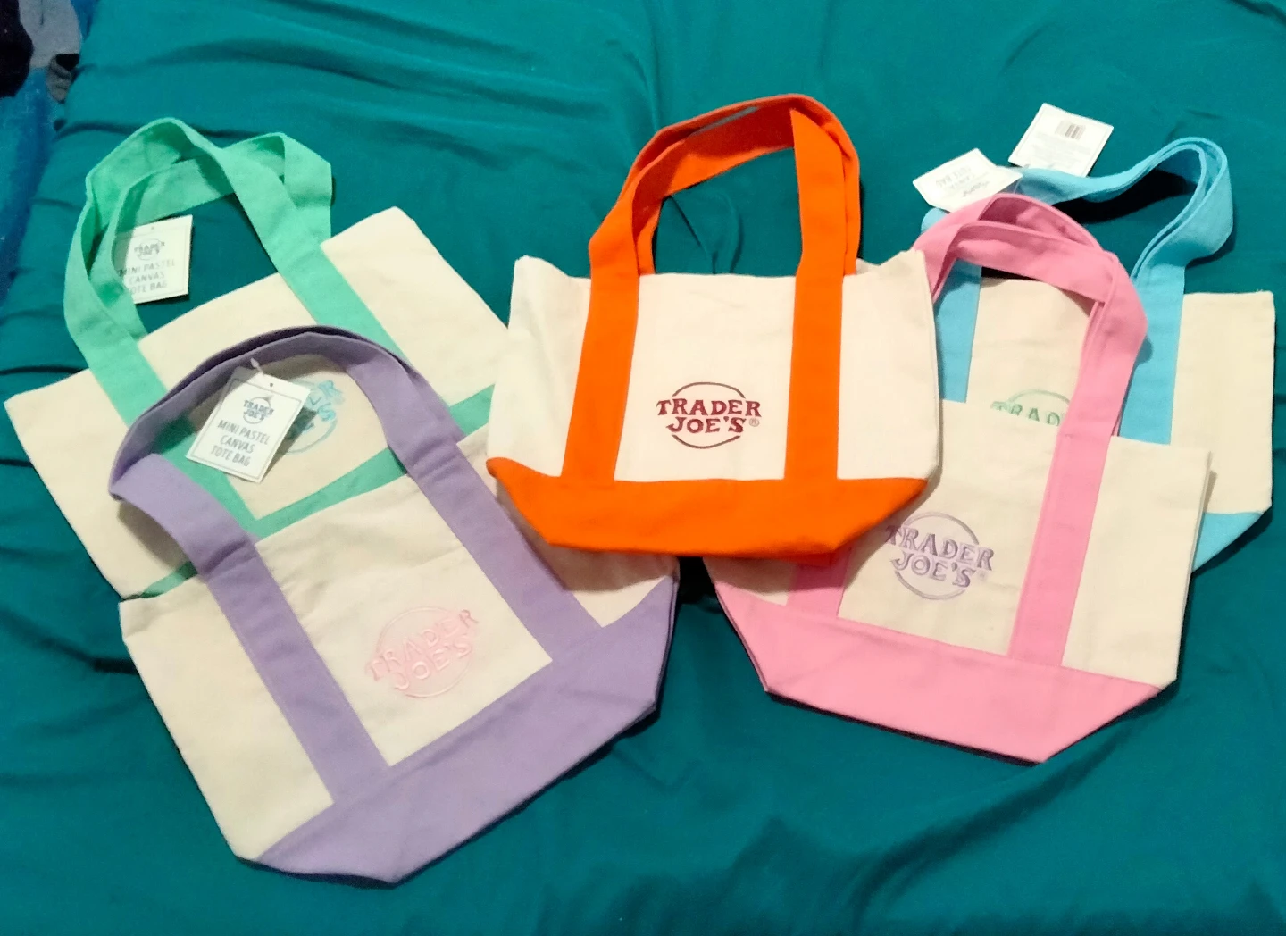 Trader Joe's Mini Pastel Canvas Tote Bags (set of 5) - photo 2