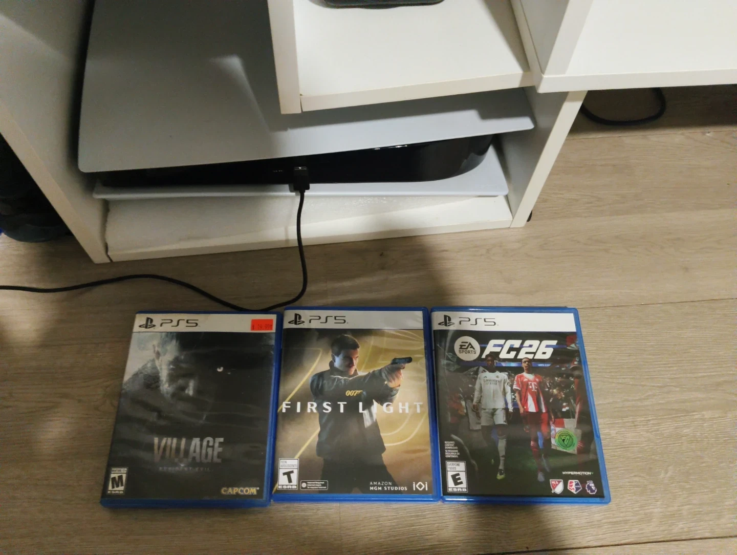 PS5 Video Game Bundle: , 007 First Light, FC26