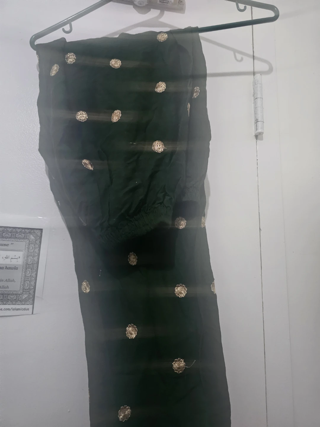 Green embroidered kurta and pants set - photo 3