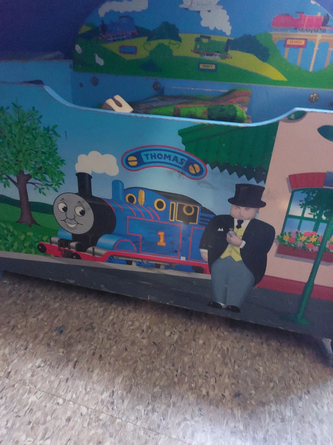 Thomas the Tank Engine Wooden Toy Box - photo 3