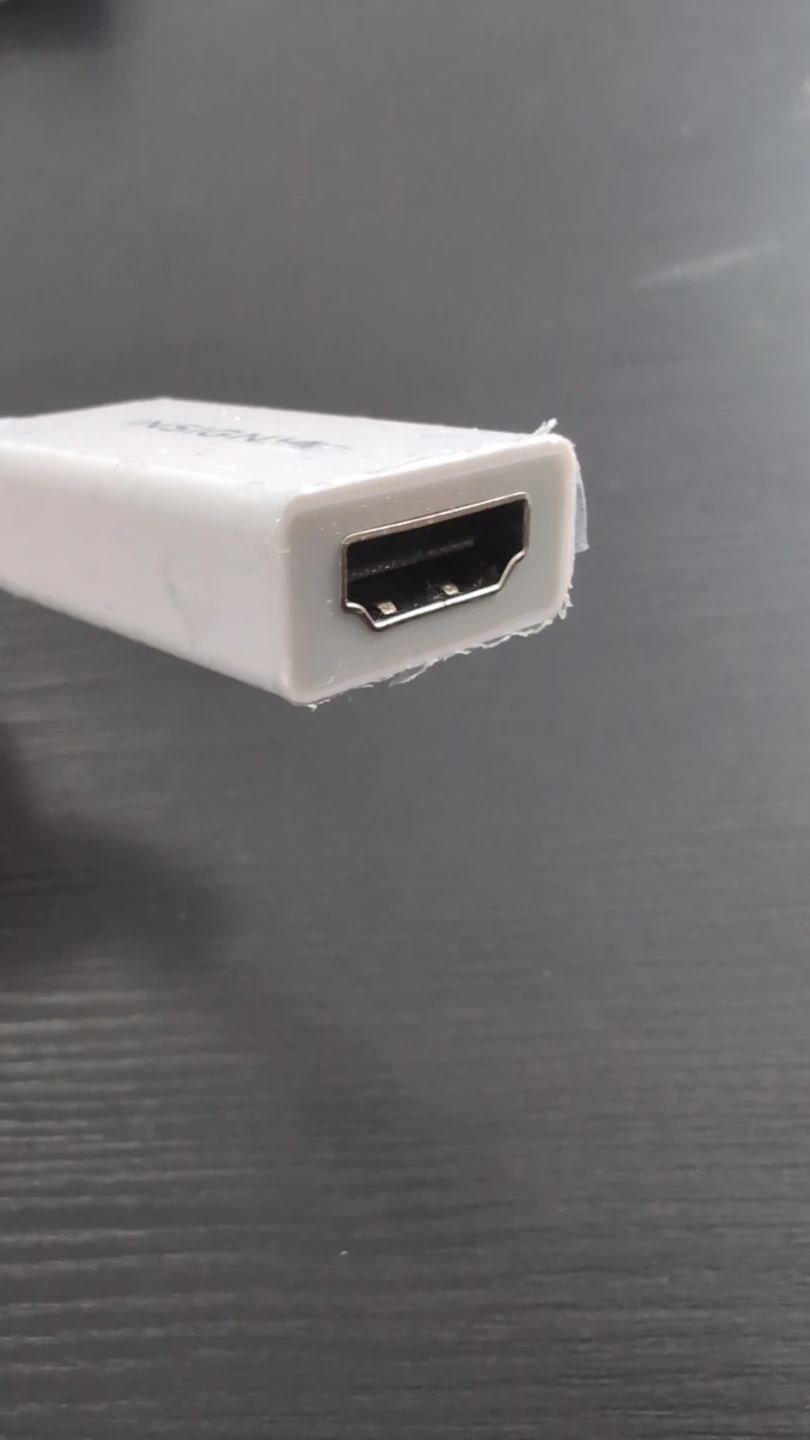 Insignia Mini DisplayPort to HDMI Adapter – White - photo 3