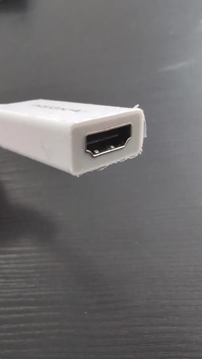 Insignia Mini DisplayPort to HDMI Adapter – White - photo 3