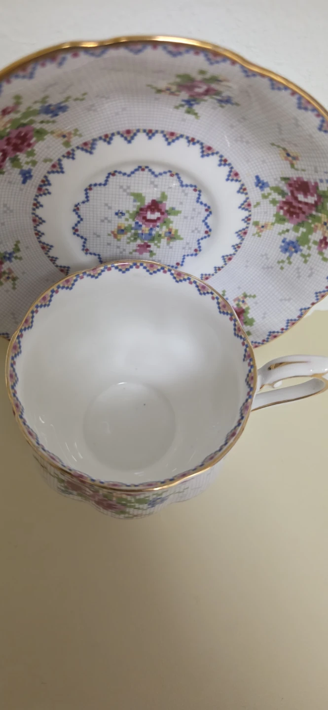 Royal Albert Bone China Teacup and Saucer - photo 3