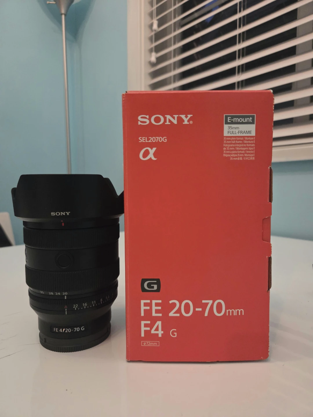Sony 20-70mm F4 G Lens - Very New Condition