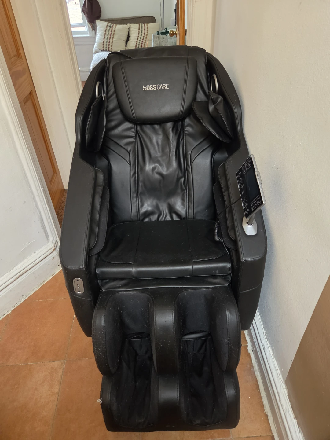 BOSSCARE Full Body Massage Chair - photo 4