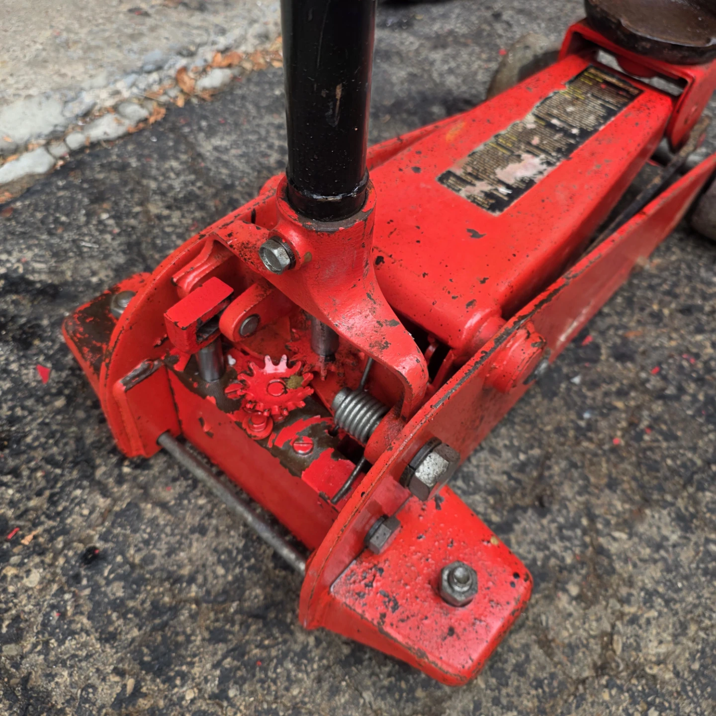 3 ton Red Floor Jack - photo 3