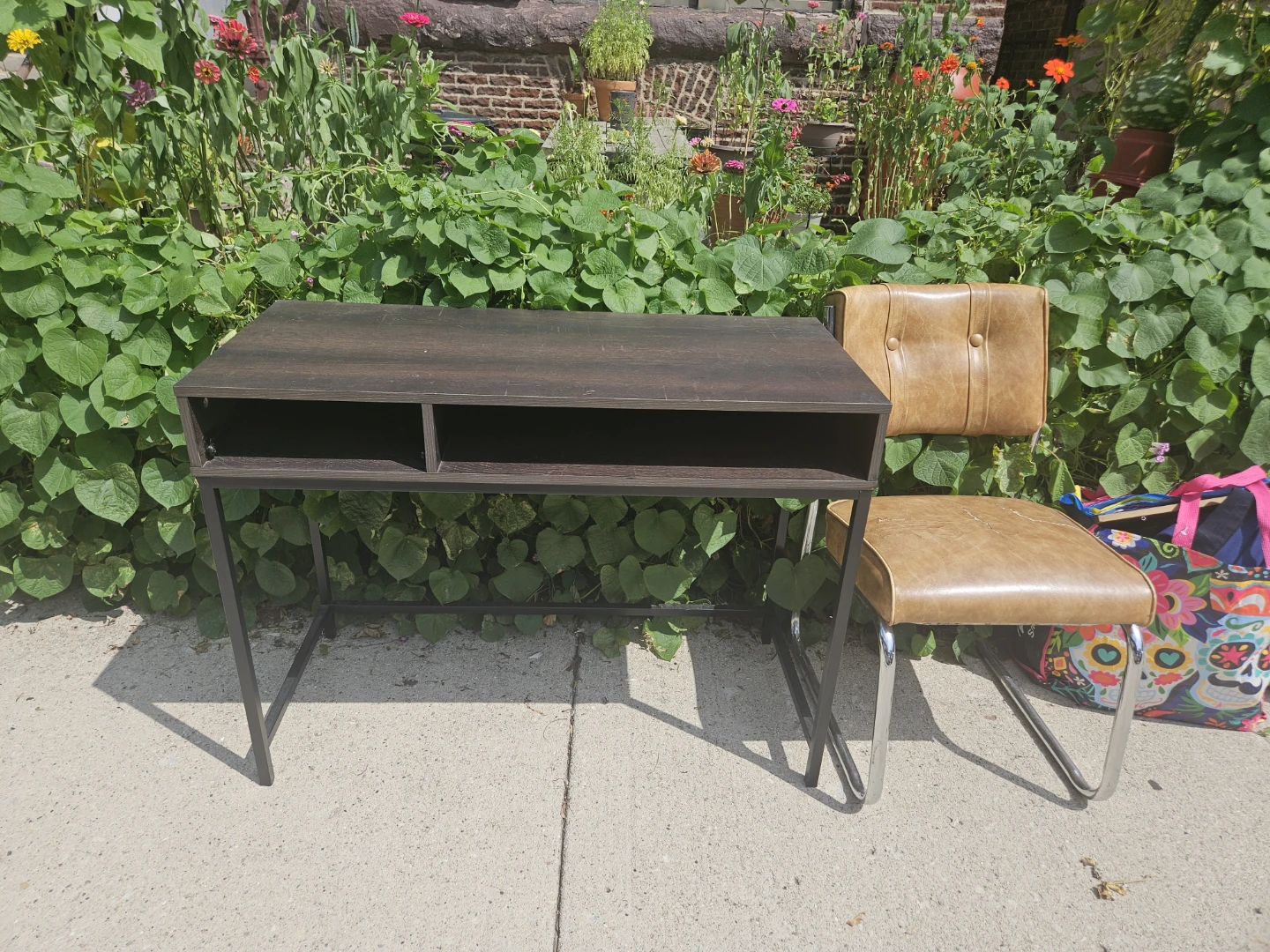 Free stuff! First come first serve, move out sale - photo 2