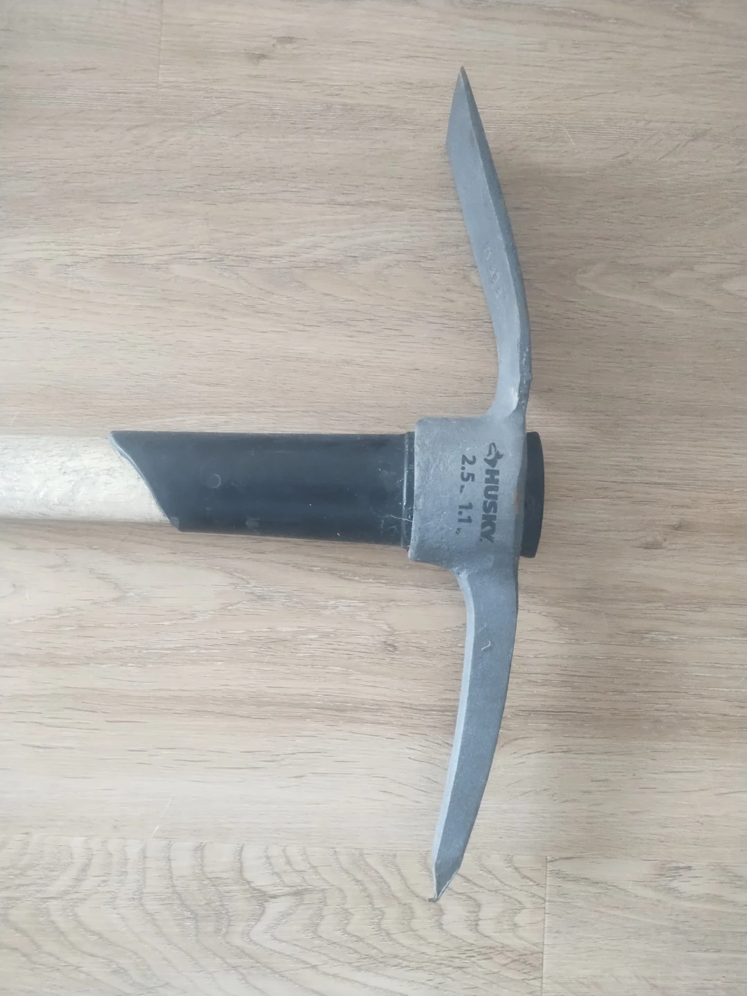 Husky 2.5 lb Pickaxe - photo 2