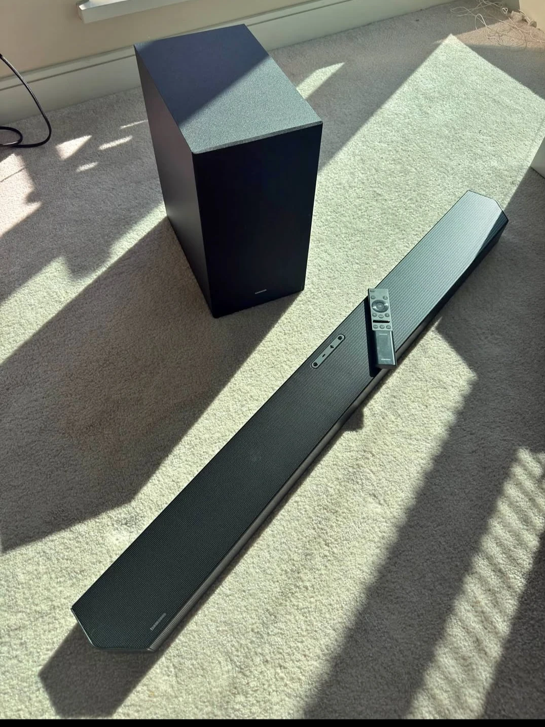 Samsung Soundbar with Subwoofer