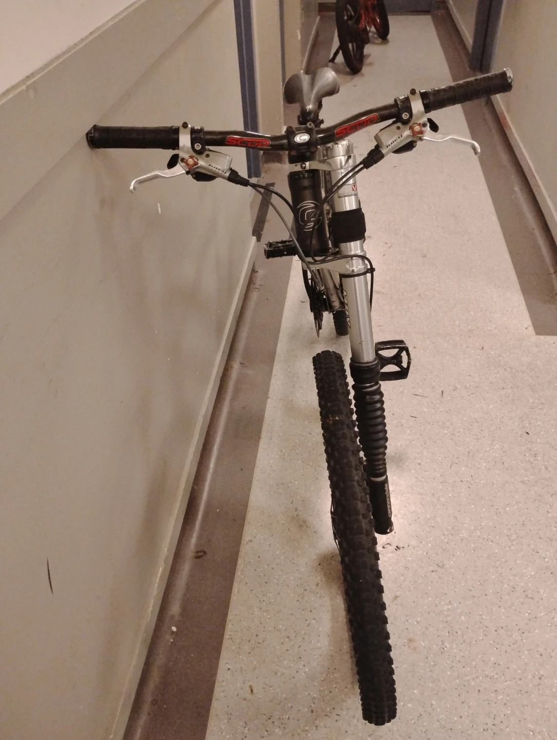 Cannondale Mountain Bike - photo 2