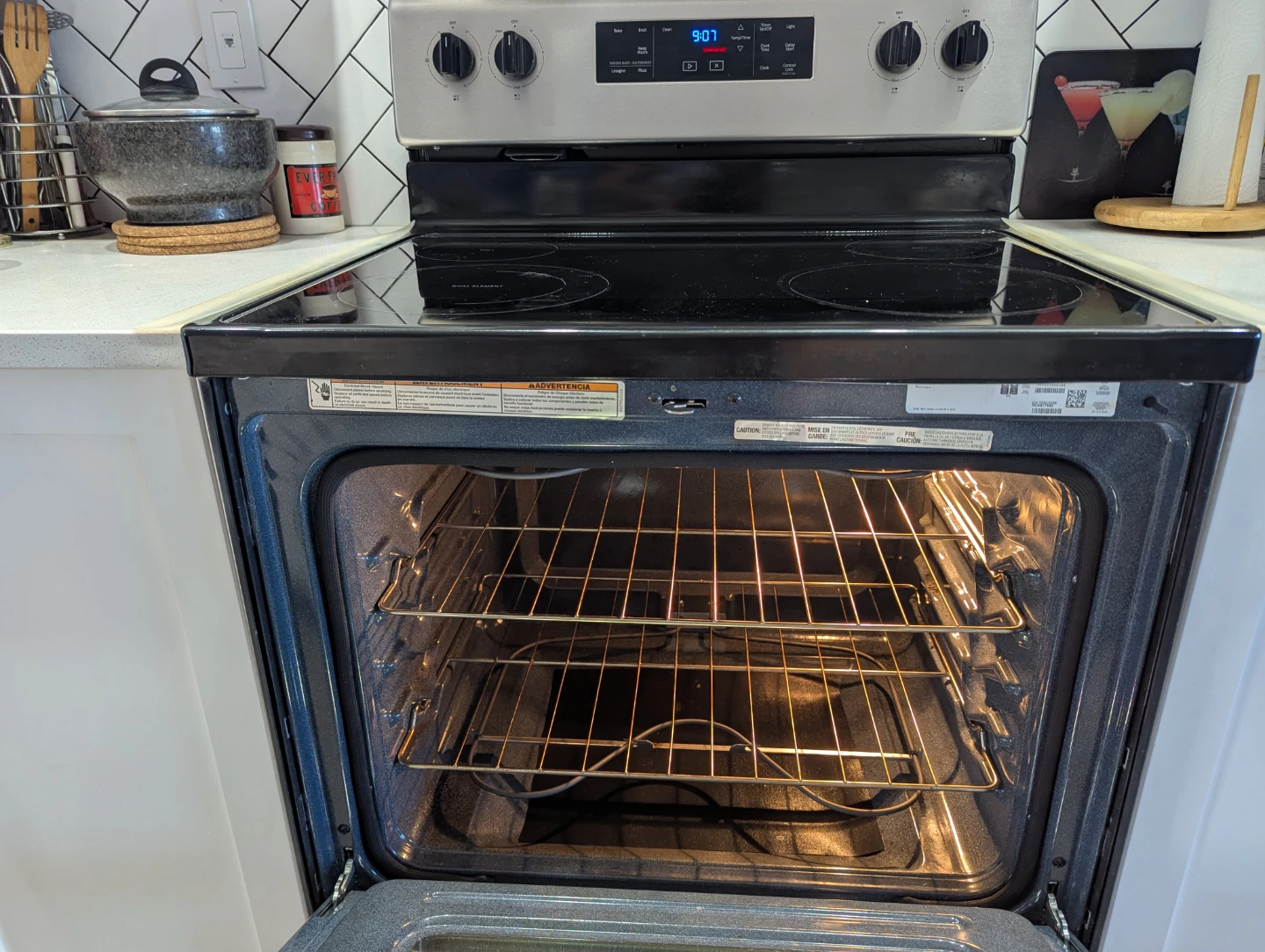 Whirlpool electric stove with oven - photo 3