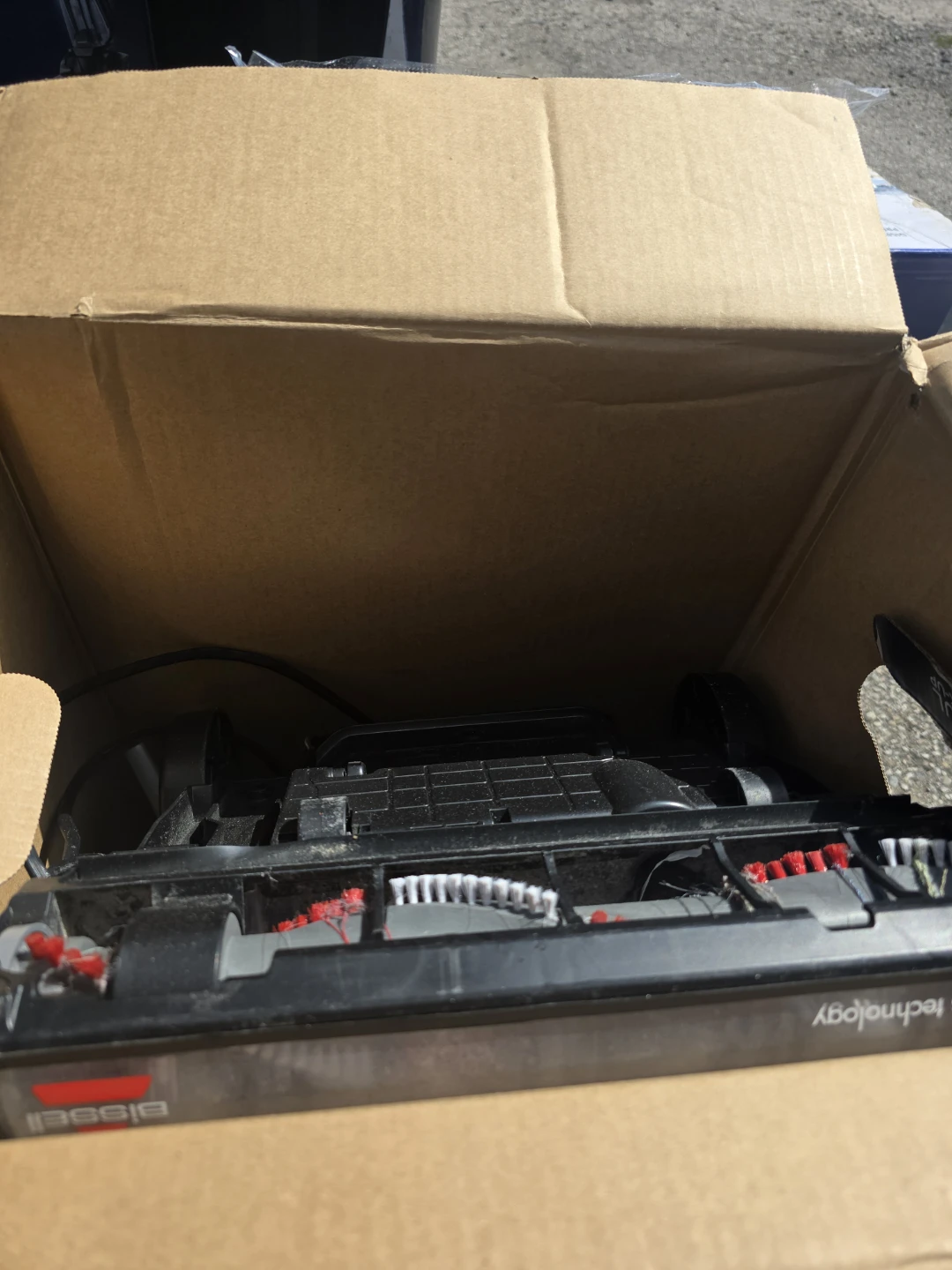 Bissell PowerLifter Swivel Pet Vacuum Cleaner - photo 3