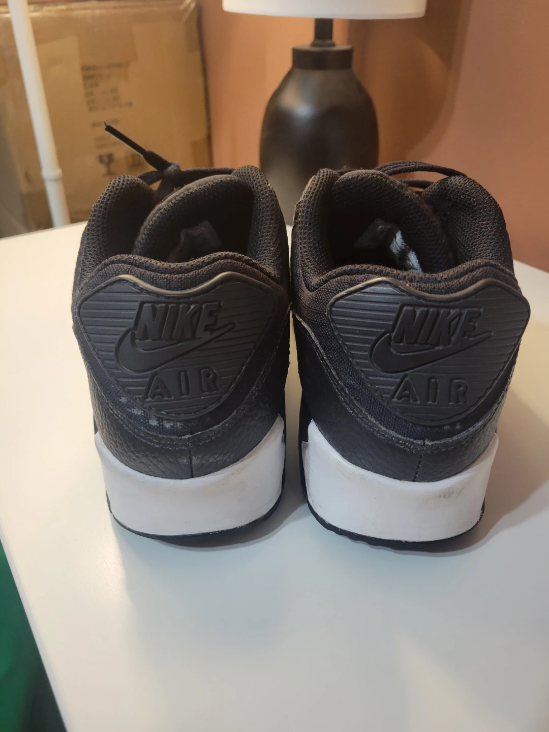 FREE NIKES - photo 4