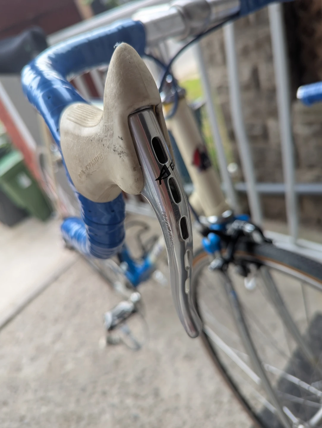 Club Fuji Road Bike- New condition - photo 4