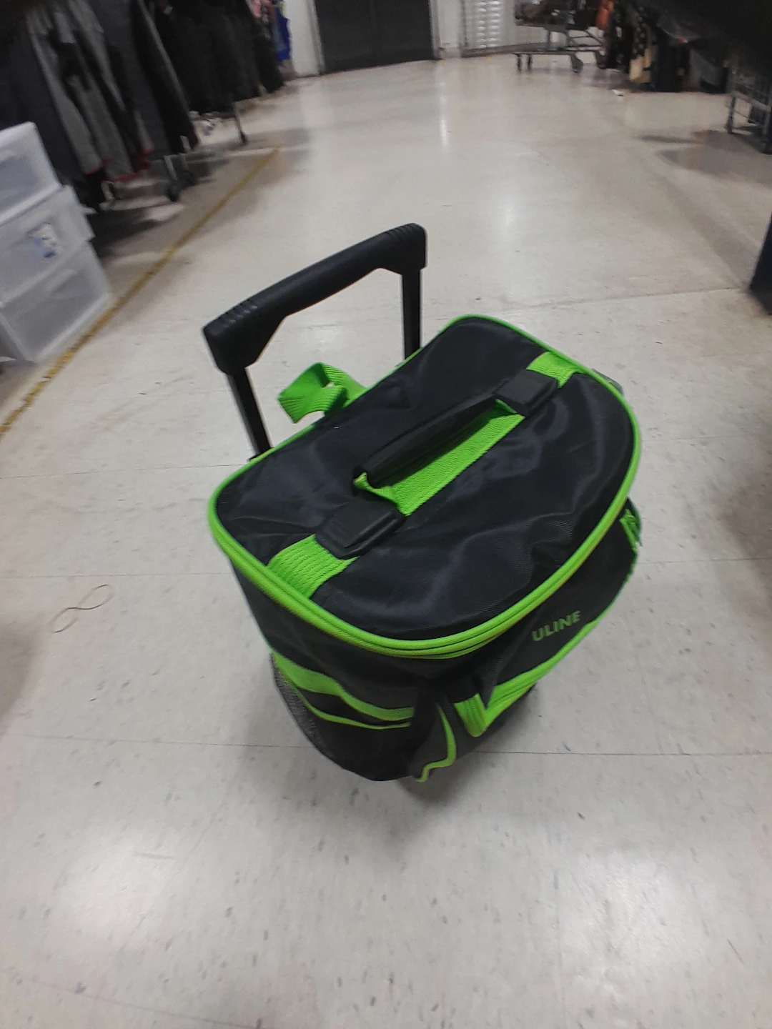 Uline Rolling Cooler Bag 12 Liter Capacity - photo 3