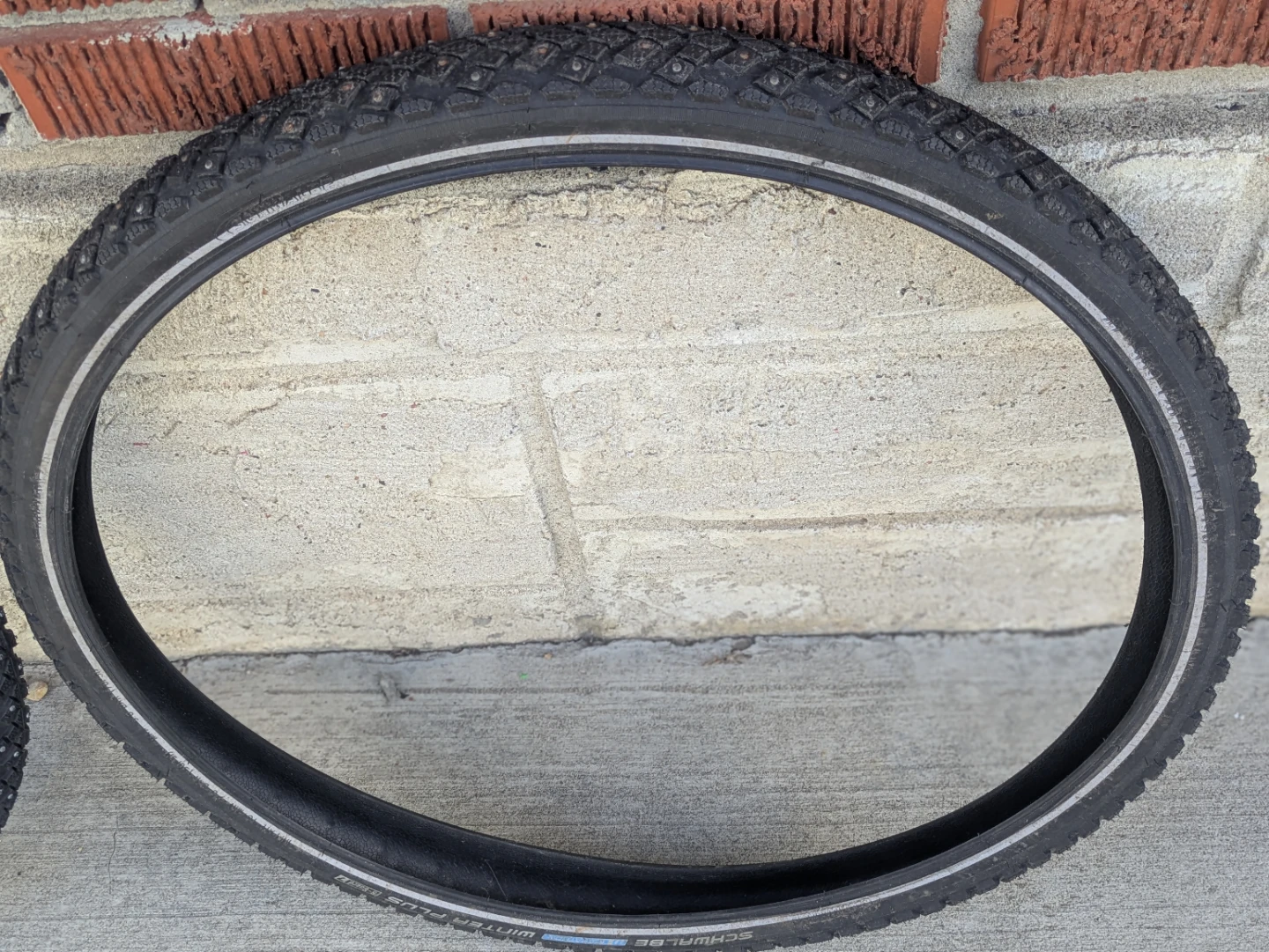 2 Schwalbe Marathon Winter Plus Tires 26x1.75 - photo 3