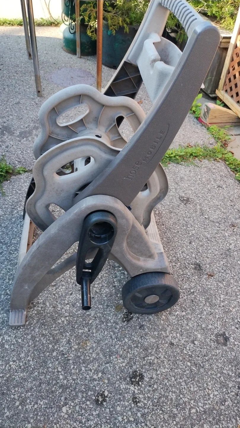 HOSE MOBILE Garden Hose Reel Cart