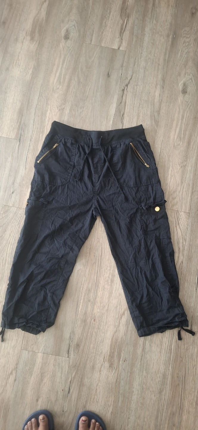 Black Cargo Capri Pants