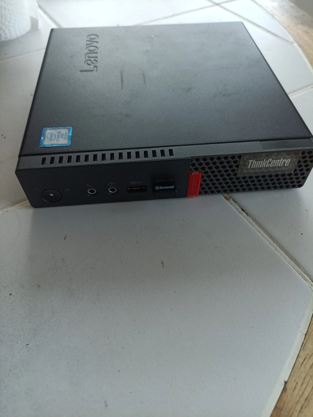 Lenovo ThinkCenter M910q
