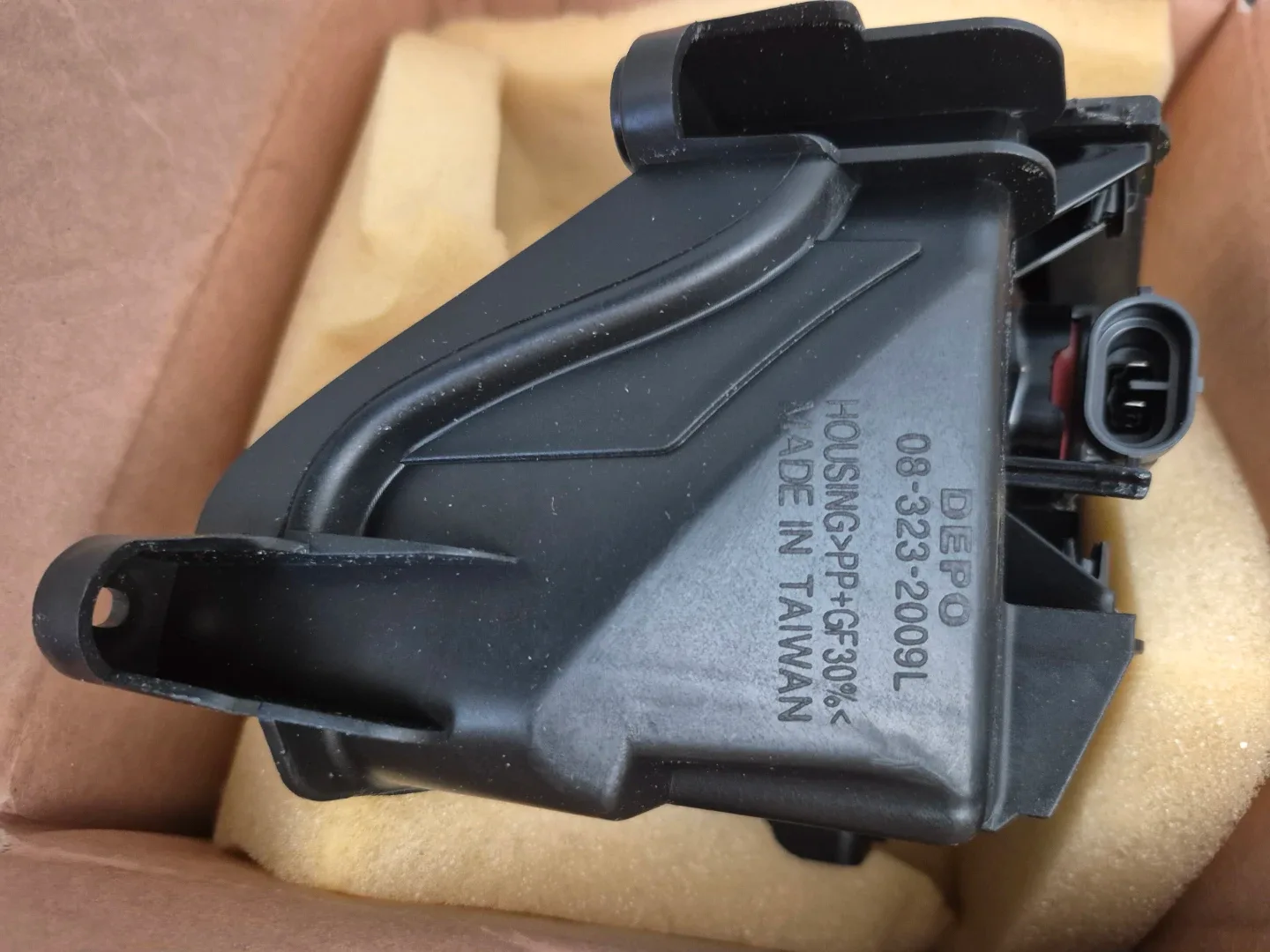 DEPO 323-2009L-AQD Replacement Headlight - photo 3