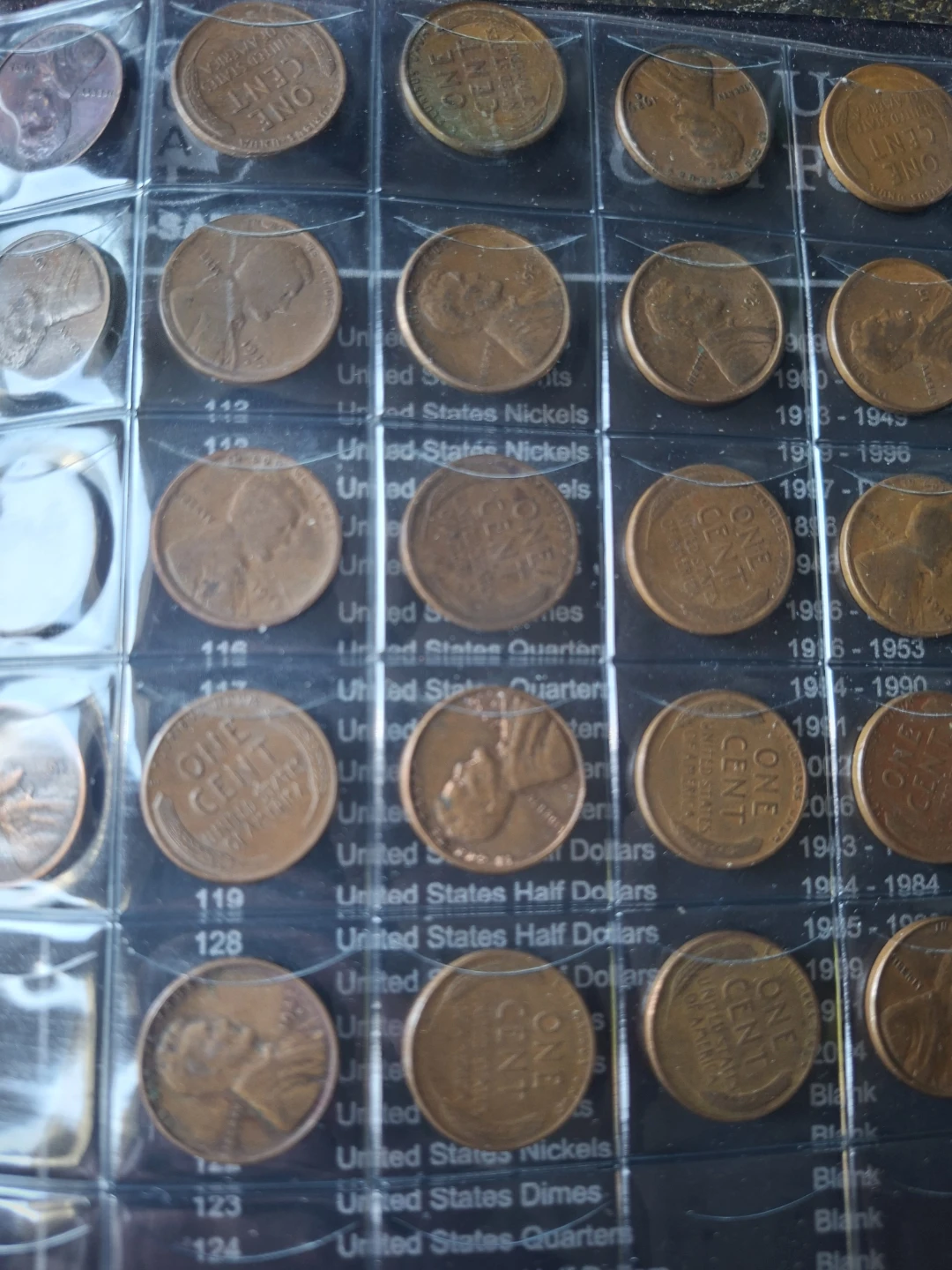Collection of assorted Canadian and US pennies - photo 4