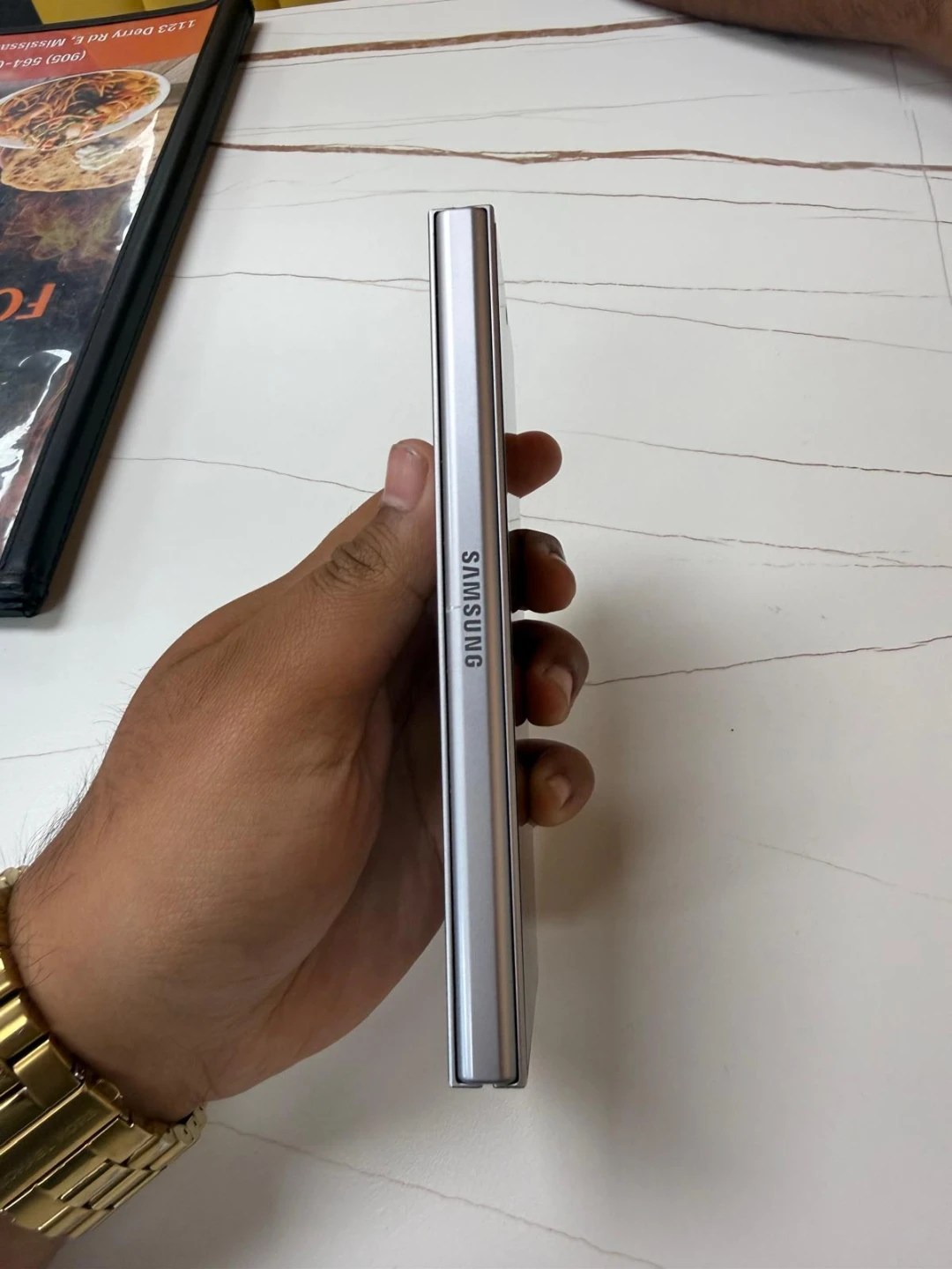 Samsung Galaxy Z Fold 6 – 256GB Silver (Unlocked) - photo 3