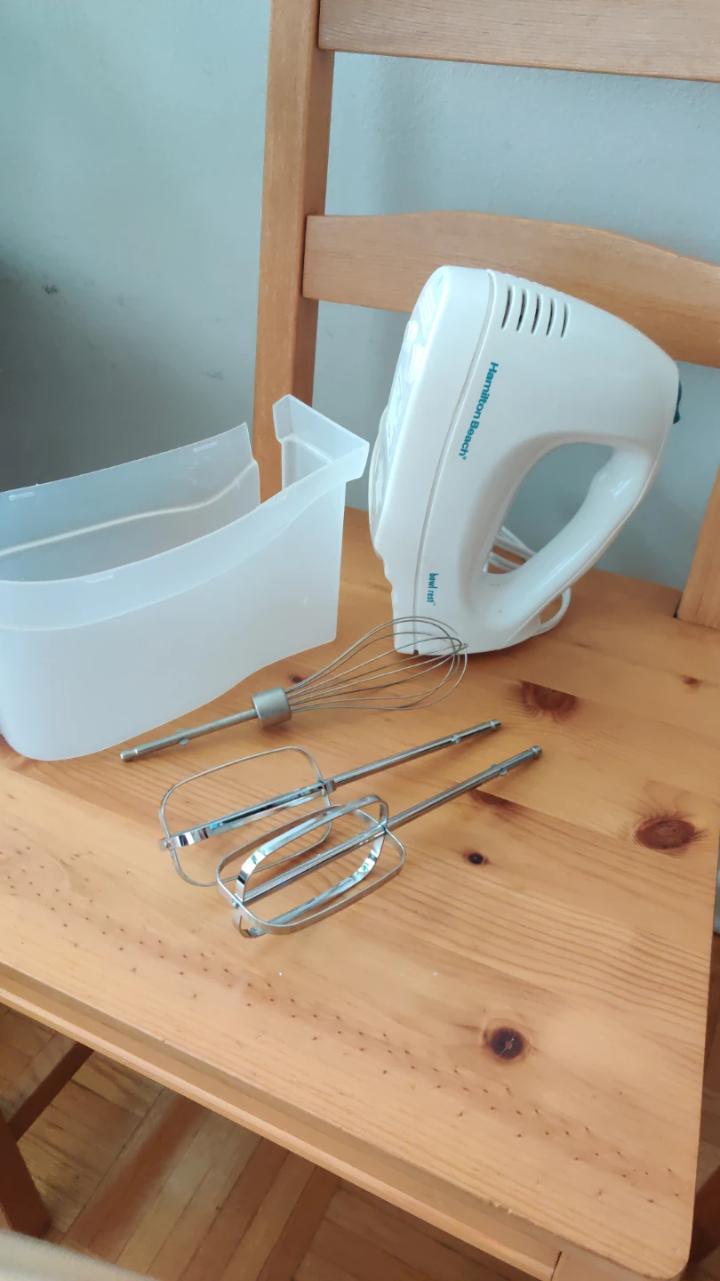 Hamilton Beach Hand Mixer 62682G