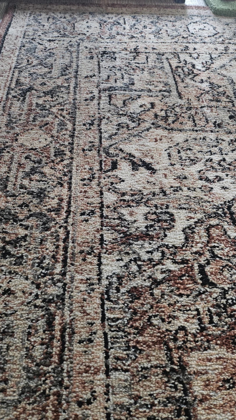 Pink and beige area rug 5 x 8 - photo 3